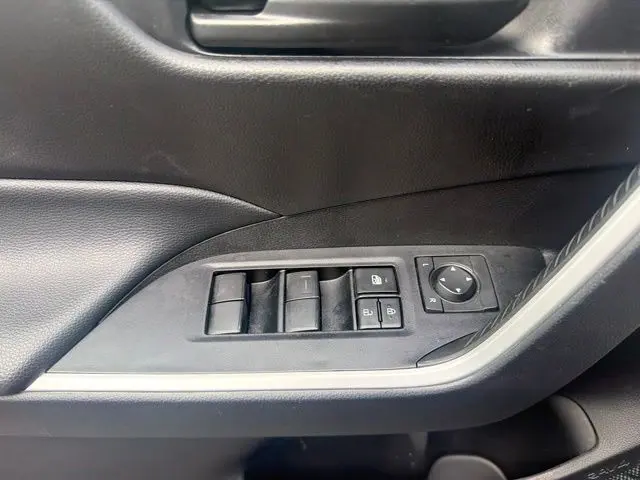 2025 Toyota RAV4 - $30,936