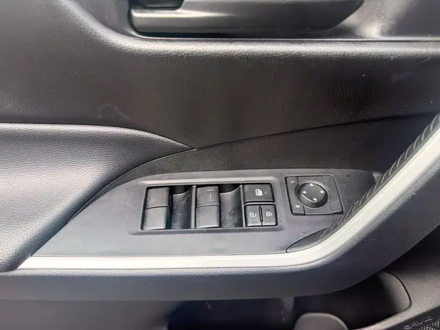 2025 Toyota RAV4 - $29,923