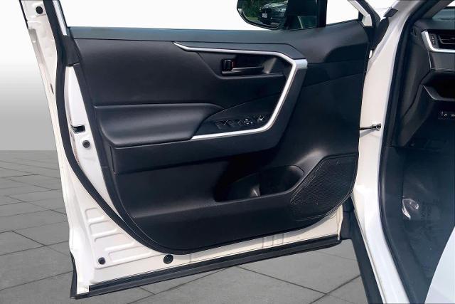 2025 Toyota RAV4 - $28,300