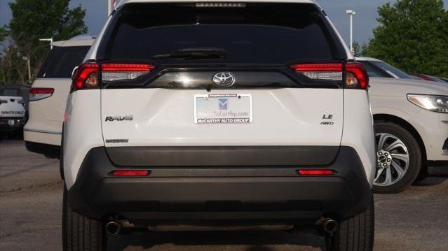 2019 Toyota RAV4 LE