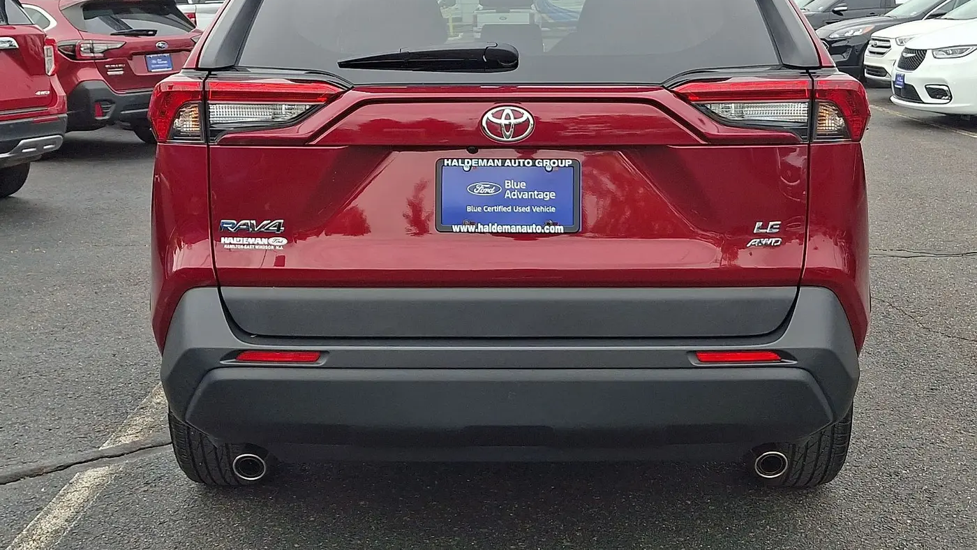 2023 Toyota RAV4 LE