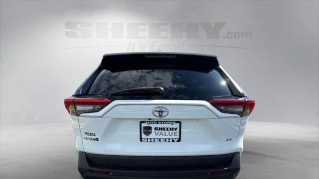 2020 Toyota RAV4 LE