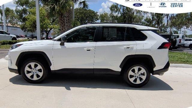 2021 Toyota RAV4 LE