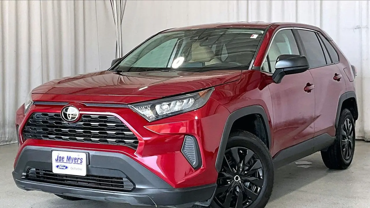 2022 Toyota RAV4 LE