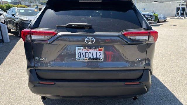 2020 Toyota RAV4 LE
