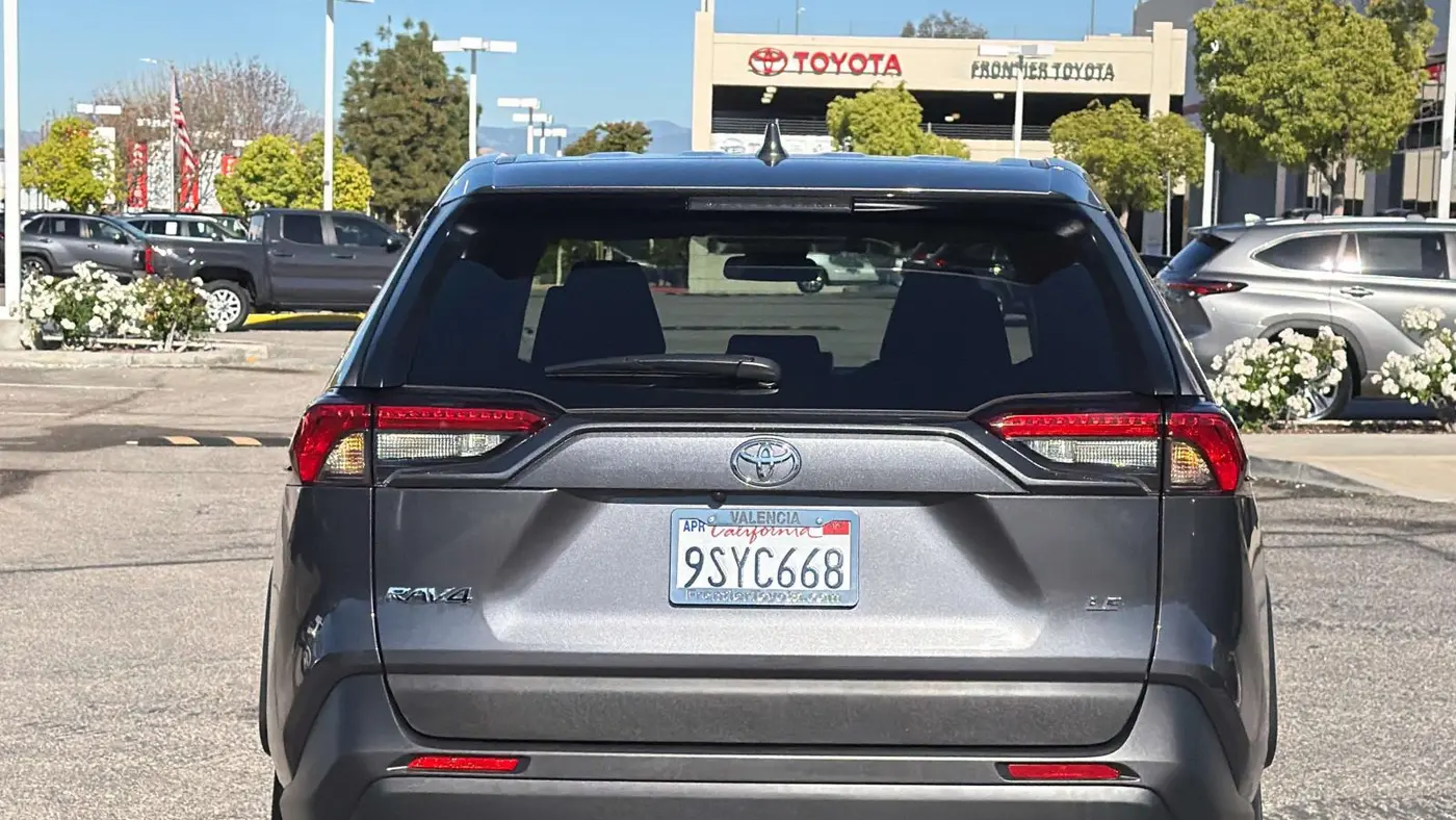 2025 Toyota RAV4 LE