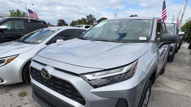 2024 Toyota RAV4 LE