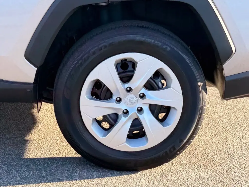 2024 Toyota RAV4 - $26,631