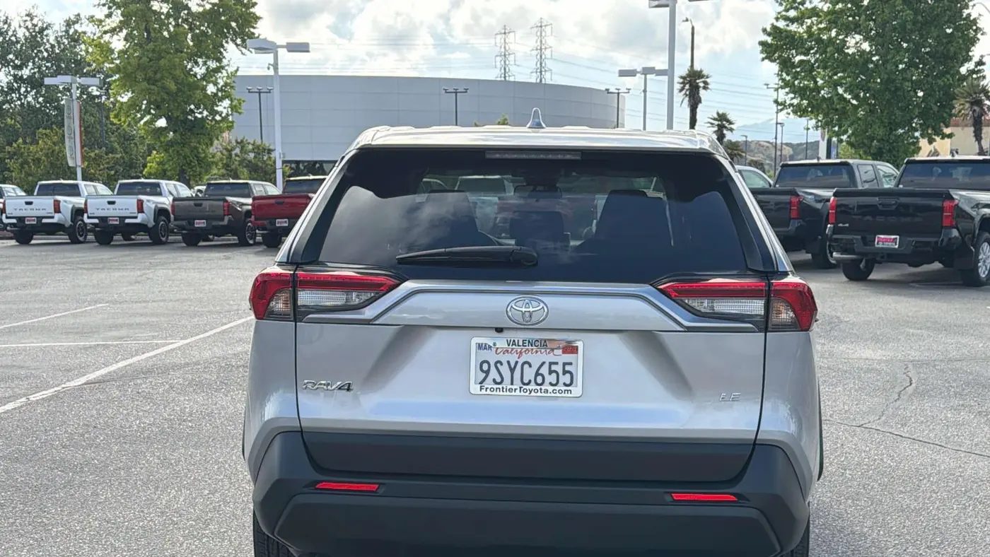 2025 Toyota RAV4 LE