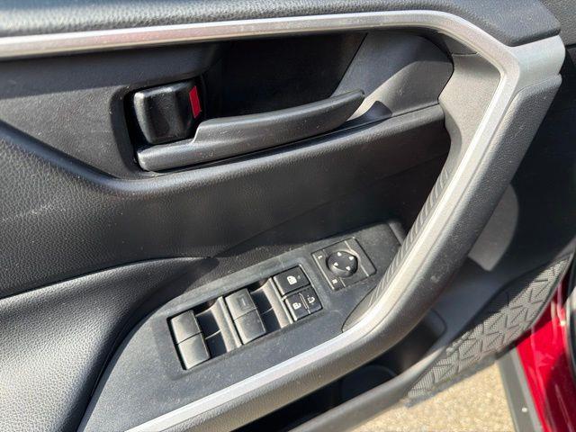 2021 Toyota RAV4 - $25,522