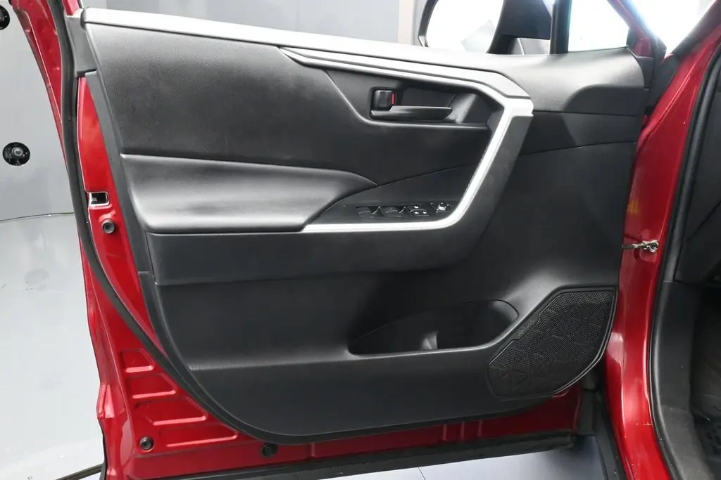 2021 Toyota RAV4 - $19,991