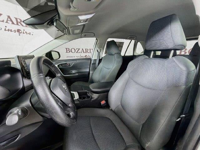 2022 Toyota RAV4 - $18,000