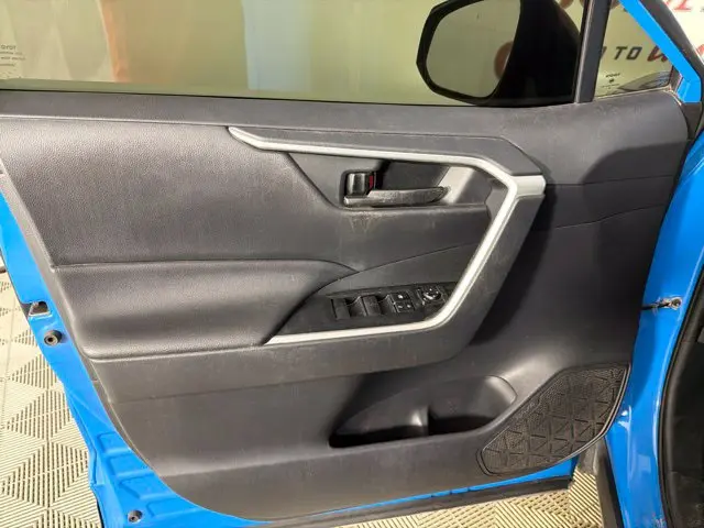 2019 Toyota RAV4 - $14,500