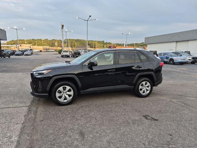 2025 Toyota RAV4 LE — photo 1 of 24