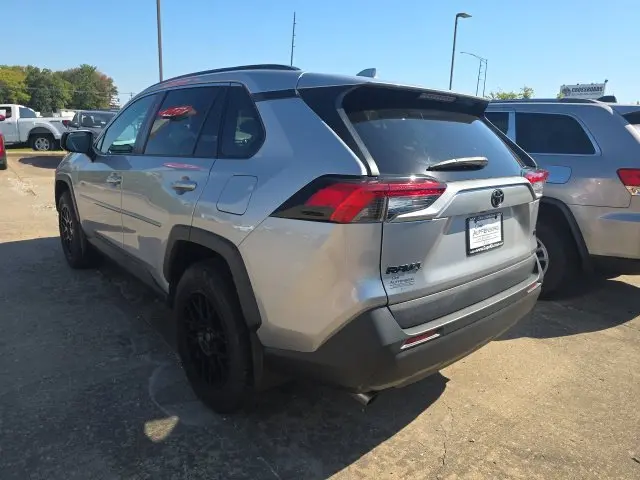 2020 Toyota RAV4 - $21,211