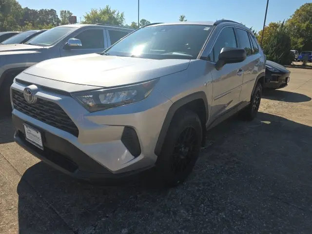 2020 Toyota RAV4 - $21,211