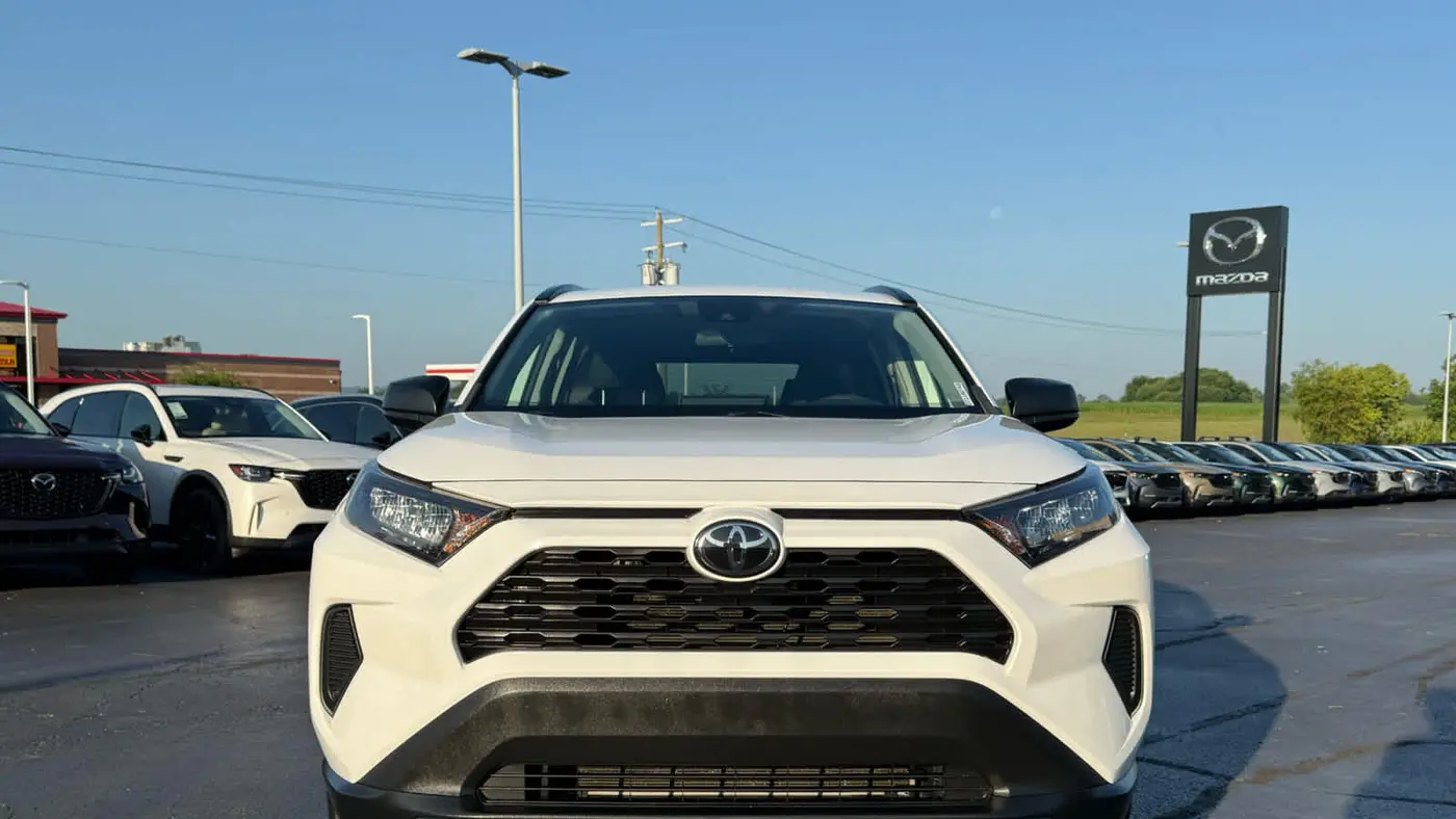 2020 Toyota RAV4 LE