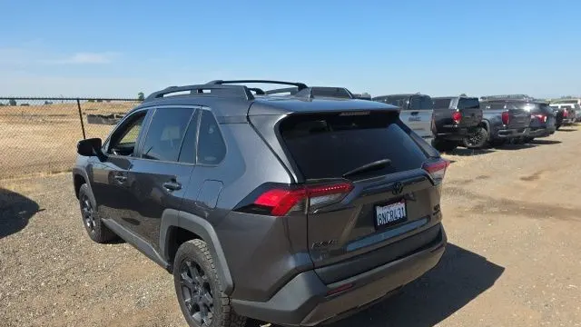 2020 Toyota RAV4 Adventure