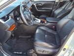 2019 RAV4 Thumbnail 6