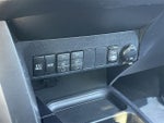 2017 RAV4 Thumbnail 30