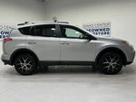 2017 RAV4 Thumbnail 9
