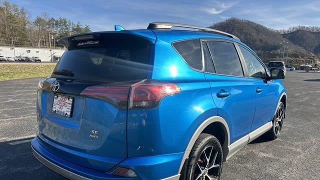 2017 Toyota RAV4 SE
