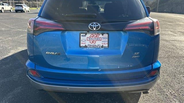 2017 Toyota RAV4 SE