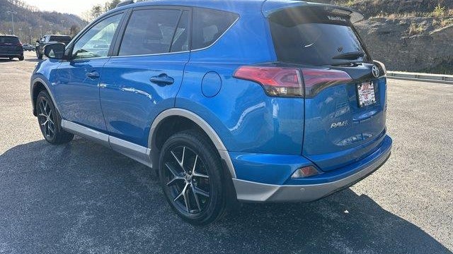 2017 Toyota RAV4 SE