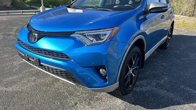 2017 Toyota RAV4 SE