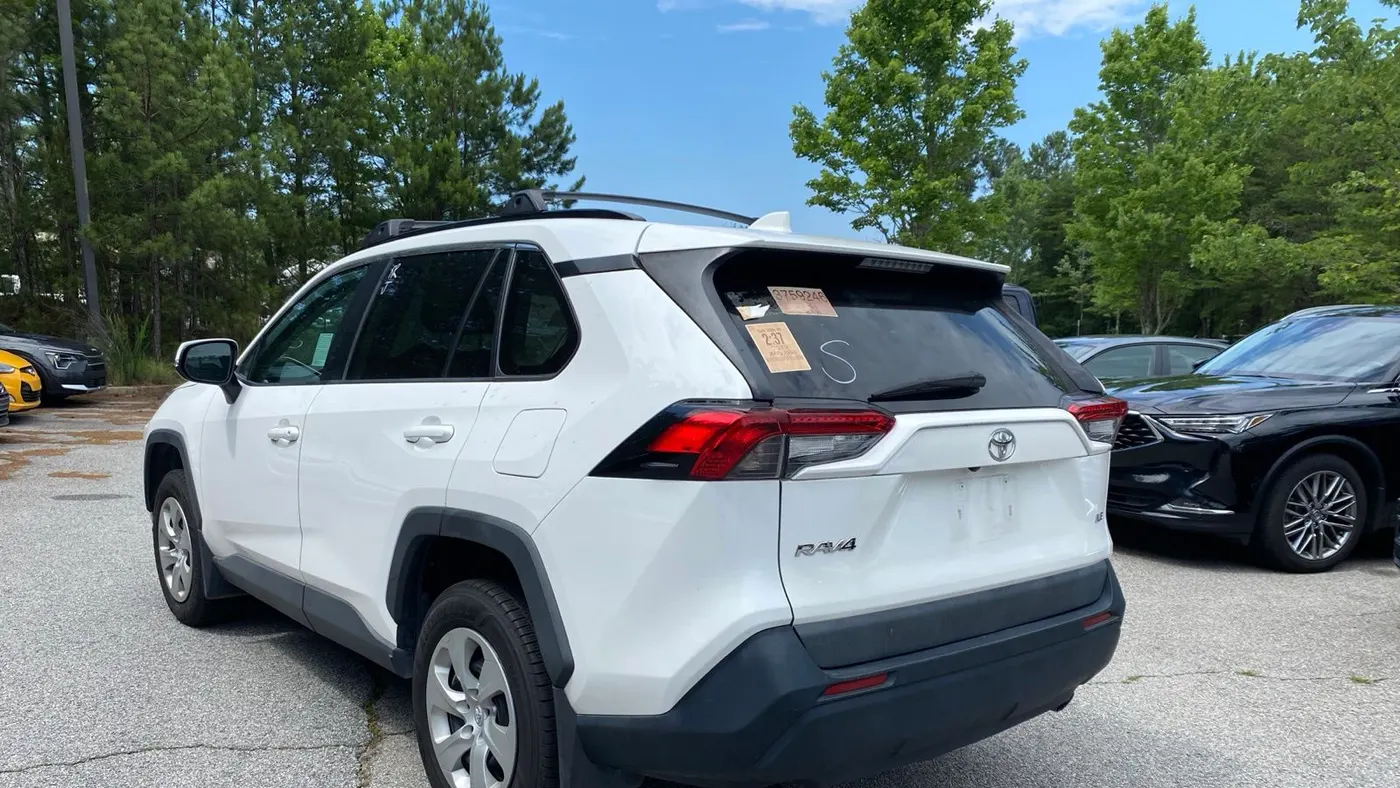 2019 Toyota RAV4 LE