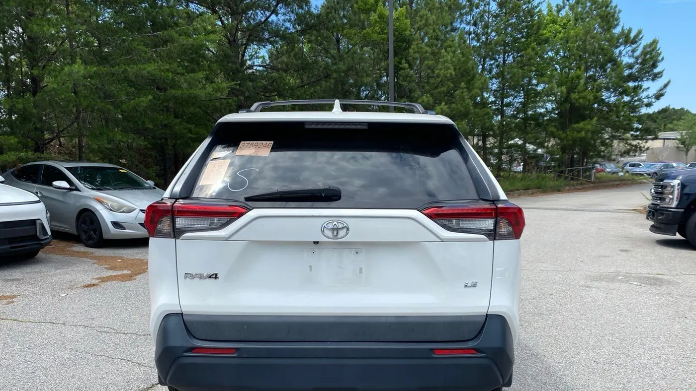 2019 Toyota RAV4 LE