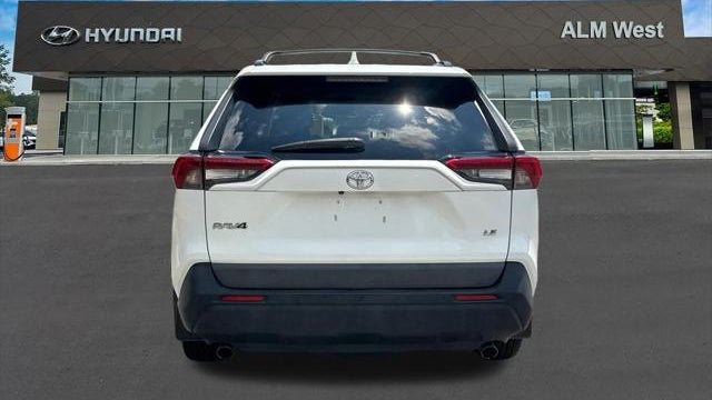 2019 Toyota RAV4 LE