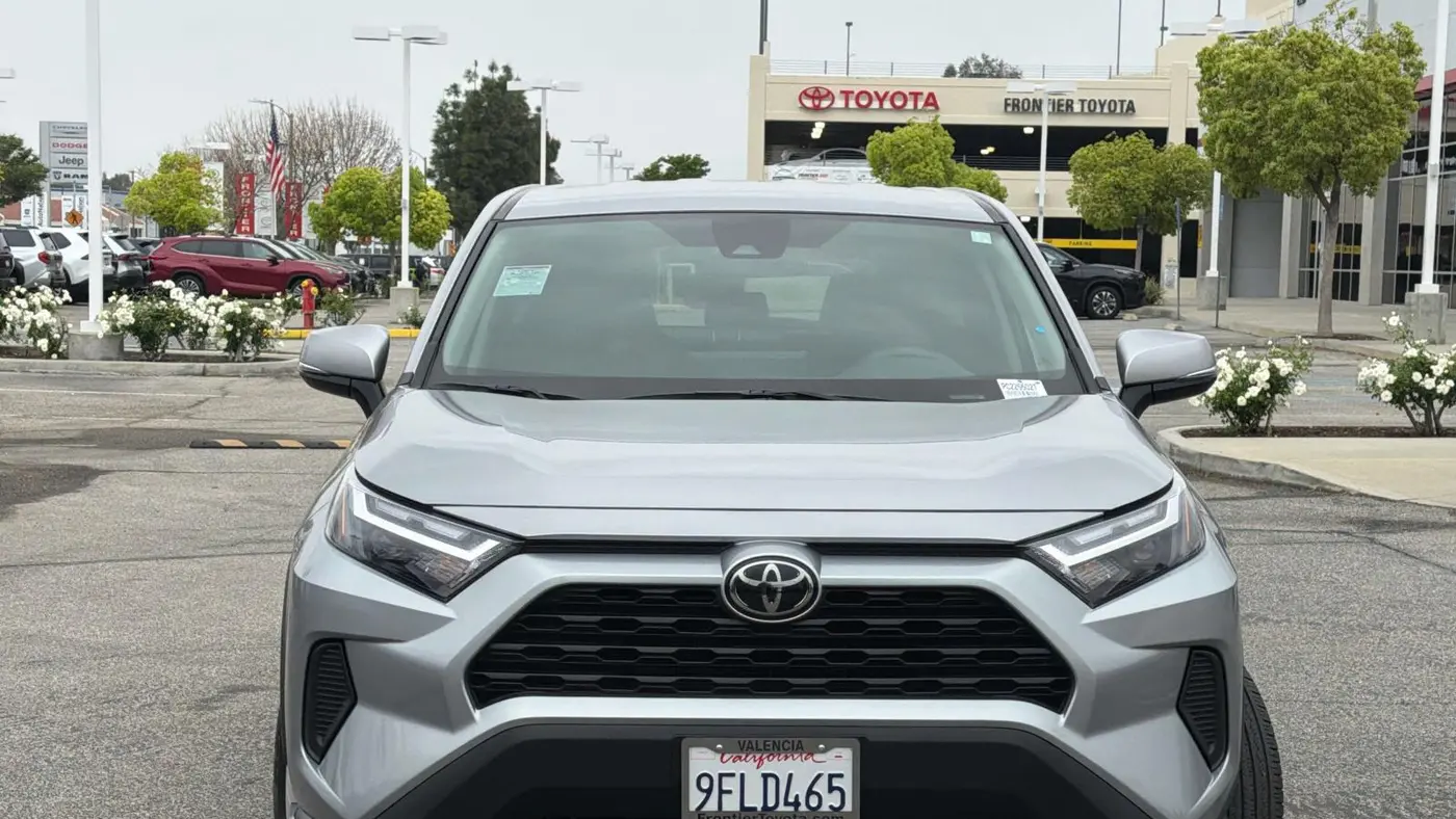 2023 Toyota RAV4 LE