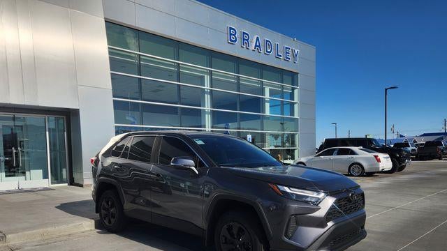 2024 Toyota RAV4 LE