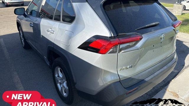 2020 Toyota RAV4 Hybrid LE