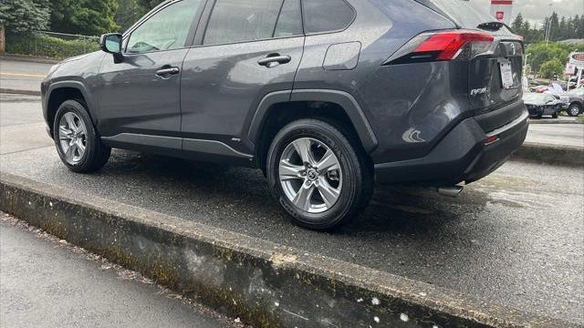 2024 Toyota RAV4 Hybrid LE
