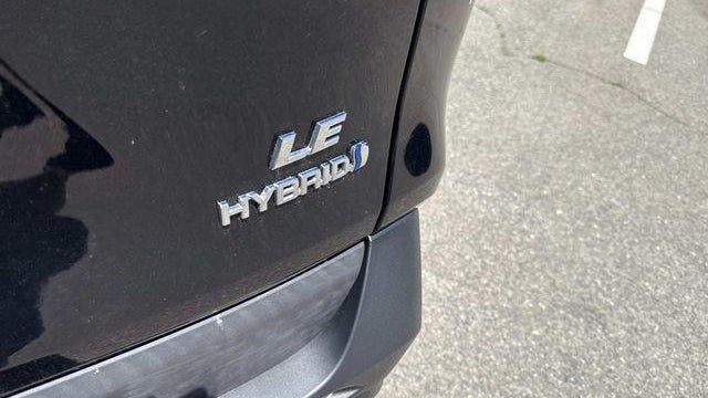 2020 Toyota RAV4 Hybrid LE