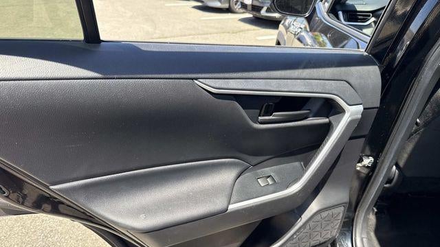 2020 Toyota RAV4 Hybrid LE