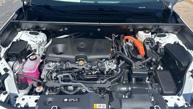 2025 Toyota RAV4 Hybrid LE