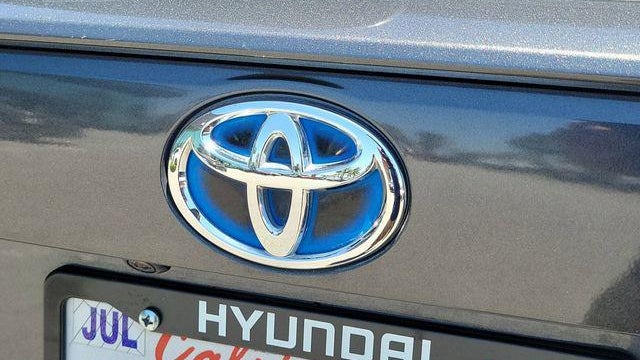 2020 Toyota RAV4 Hybrid LE