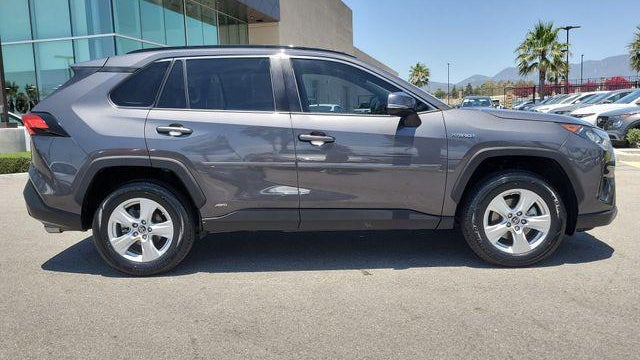 2020 Toyota RAV4 Hybrid LE