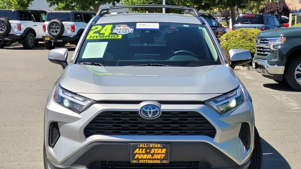 2024 Toyota RAV4 Hybrid LE