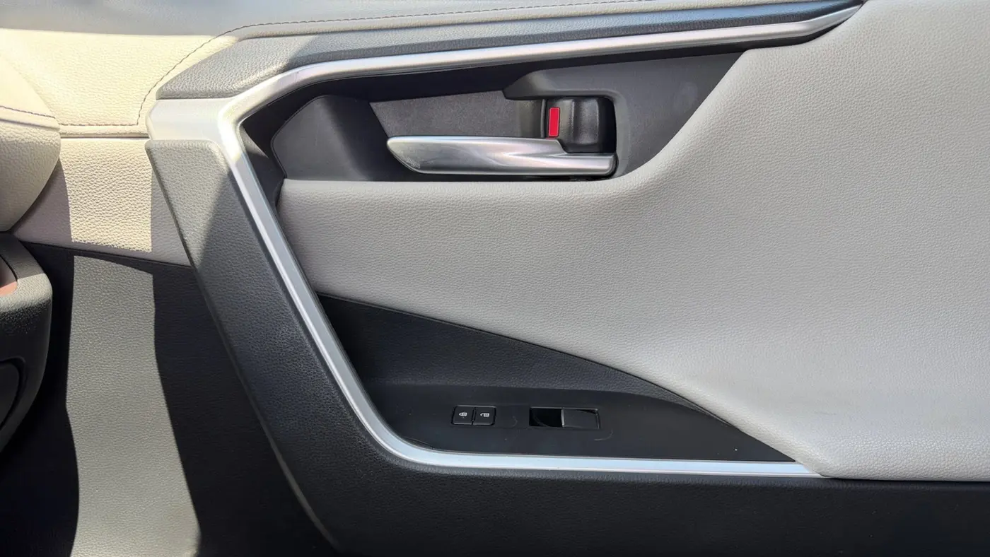 2020 Toyota RAV4 Limited