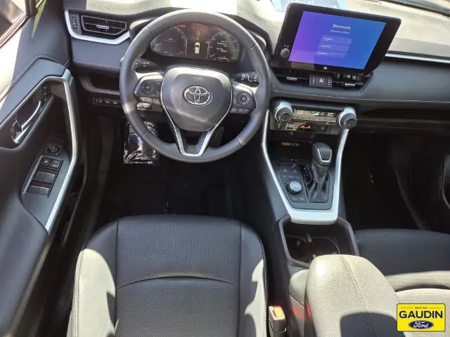 2025 Toyota RAV4 - $40,900