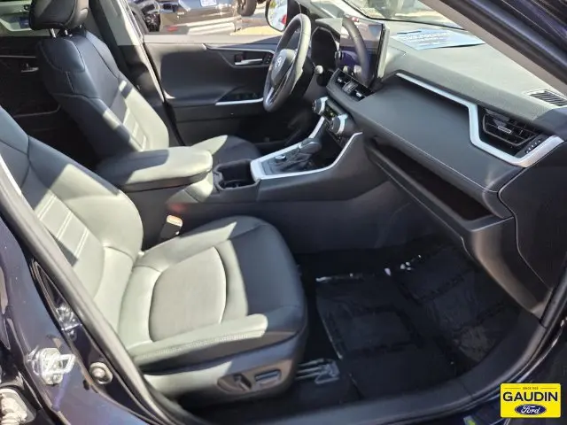 2025 Toyota RAV4 - $40,900