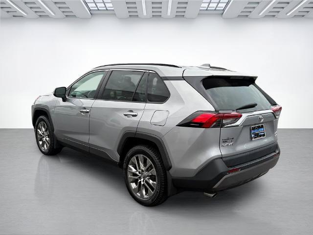 2019 Toyota RAV4 - $27,999