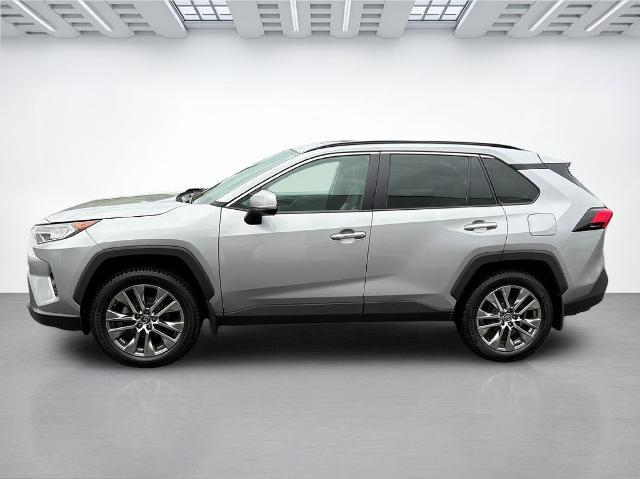 2019 Toyota RAV4 - $27,999