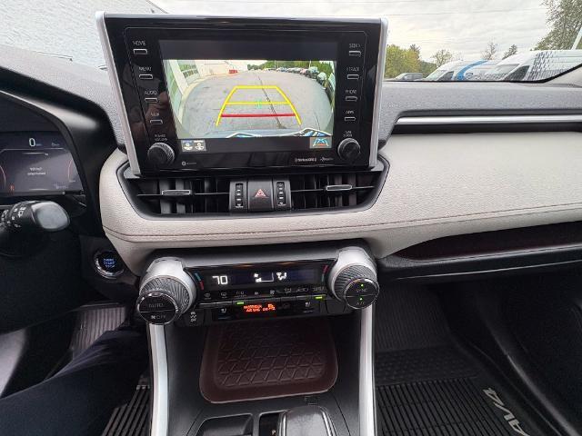 2019 Toyota RAV4 - $27,999
