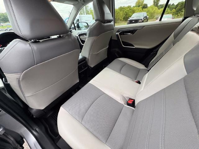 2019 Toyota RAV4 - $27,999