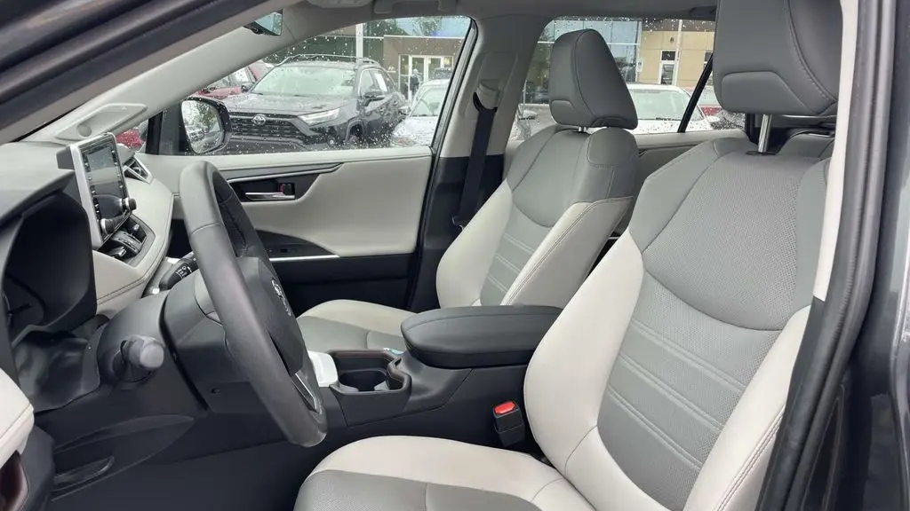 2020 Toyota RAV4 Limited